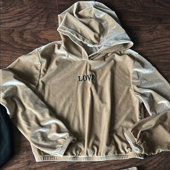 Girls Size 11-12 Black & Tan Hoodie and Jogger Bundle - Picture 3 of 12